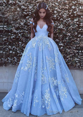 Ball Gown Off-the-Shoulder Sleeveless Court Train Tulle Prom Dresses With Pleated Appliqued