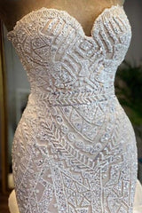 Elegant Sweetheart Lace Up Crystal Mermaid Wedding Dress