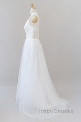 Long A-line Open Back V-neck Lace Tulle Wedding Dress