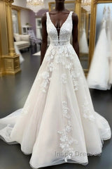 Long A-line V-neck Tulle Appliques Lace Wedding Dress