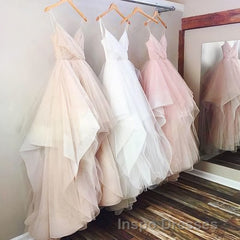 Gorgeous A Line V Neck Spaghetti Straps Long 2024 Pink White Champagne Wedding Dress